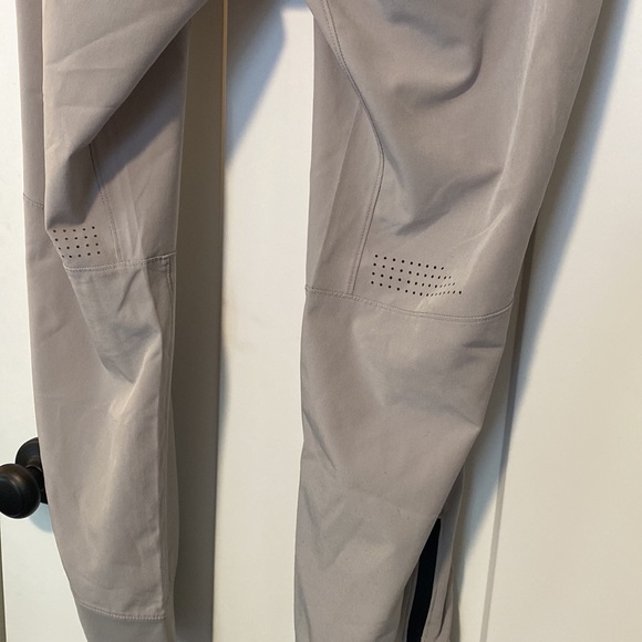 Abercrombie YPB motionTEK Training Jogger - Picture 4 of 6